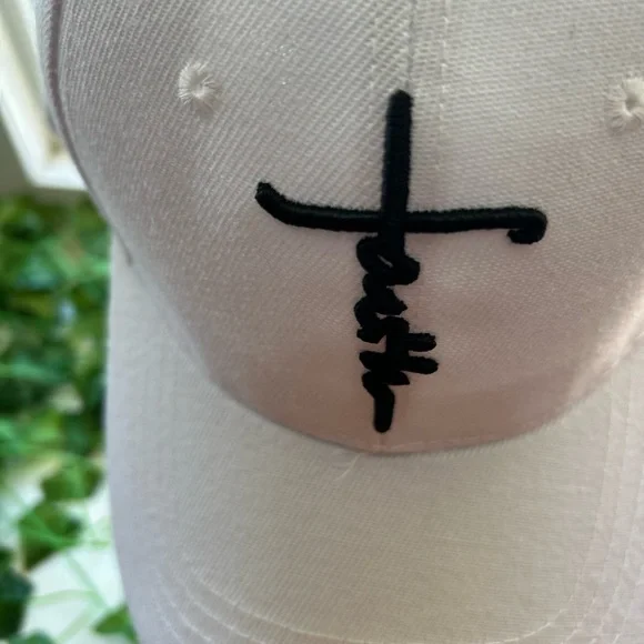 White Faith Embroidered Cap NIP - Picture 2 of 4
